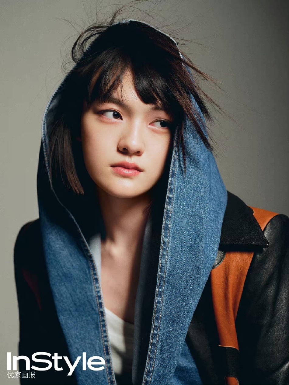 文淇写真大片释出短发造型少女感十足