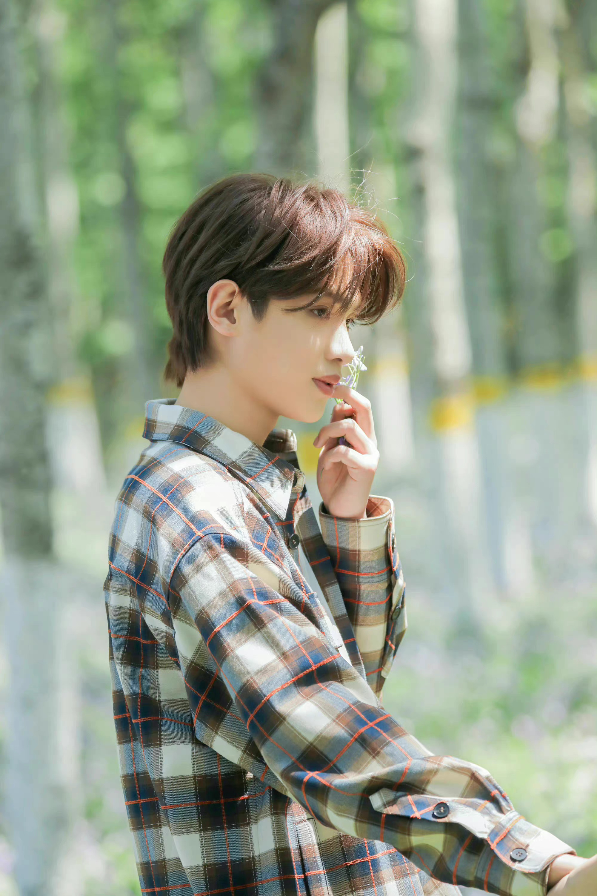 jjjustin0219眼神杀,侧颜杀,歪头杀,无死角的魅力狙击,笑容也好甜好