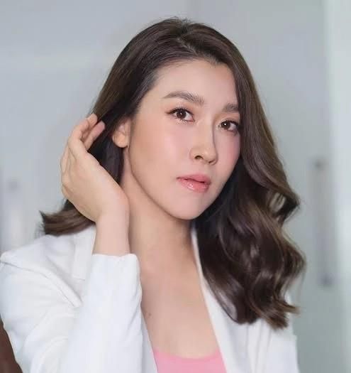 泰星cheer谈tangmo我非常同情她想念她她也曾经入梦来