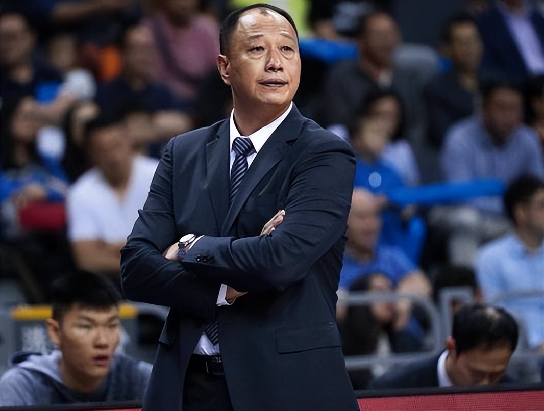 曝王晗离任原因只因老板不续约崔万军将接替上任下家清晰