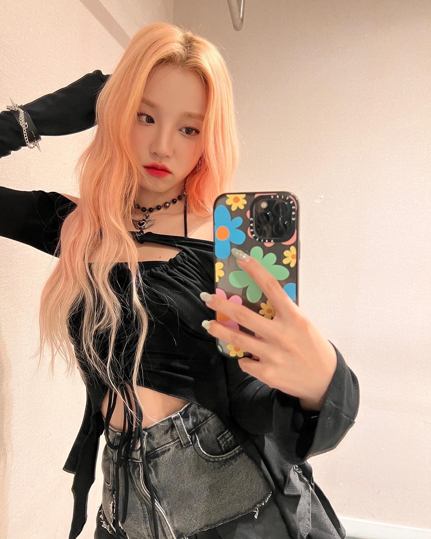 宋雨琦今天状态好绝啊粉发的雨琦就是yyds