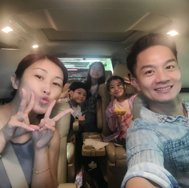 前tvb女艺人陈琪48岁生日与老公胡诺言等家人三代同堂庆祝