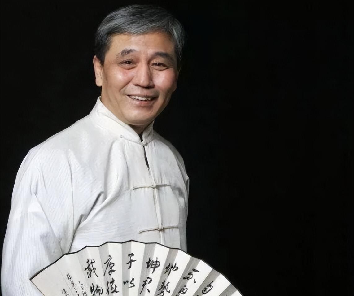 马志明为何对郭德纲态度前后矛盾和利益有关这才是真实少马爷