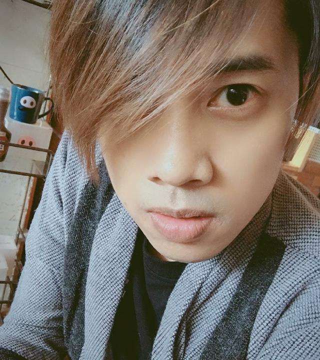 今年是流行复出,流行翻红吗?自从王心凌再度翻红,立马就有他了休闲区蓝鸢梦想 - Www.slyday.coM 今年是流行复出,流行翻红吗?自从王心凌再度翻红,立马就有他了休闲区蓝鸢梦想 - Www.slyday.coM