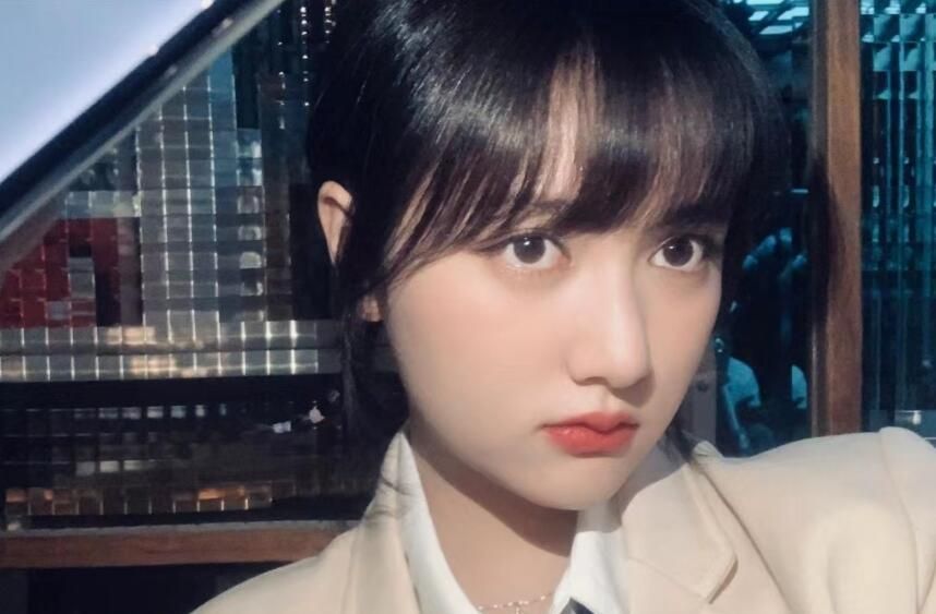 董思怡:增肥15斤演《二十不惑》,瘦下来秒变甜妹,还成古偶女主__财经