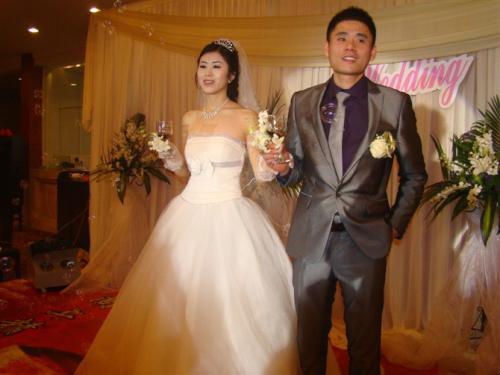 她19岁获选美冠军，刘亦菲曾给她当伴娘，如今35岁爱情事业双赢休闲区蓝鸢梦想 - Www.slyday.coM