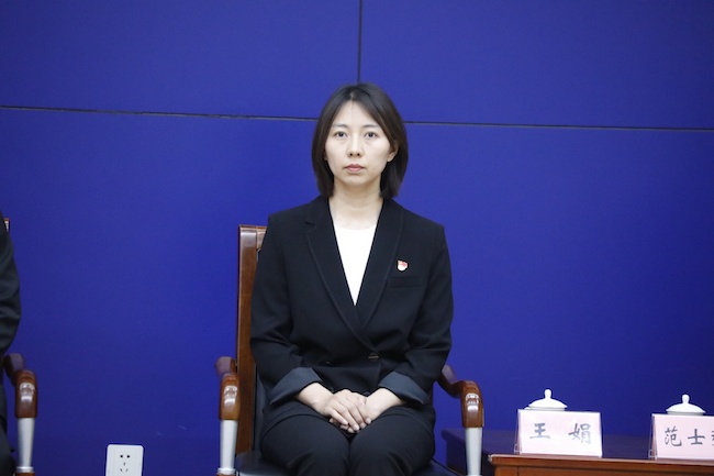 王娟 (济南市委宣传部供图)2021年,初调到海珀社区工作的王娟还在一头