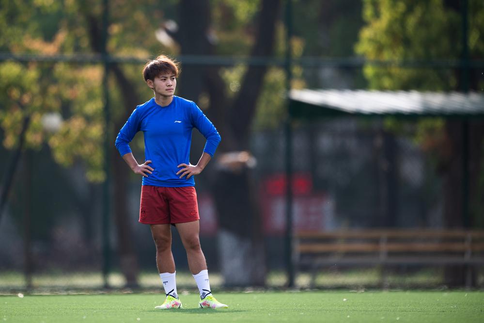 加盟英超再次留洋？王霜透露个人下一站休闲区蓝鸢梦想 - Www.slyday.coM