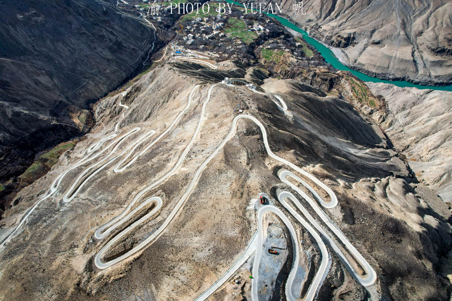 東壩99道拐中國最險峻的盤山公路比怒江72道拐還要險十倍