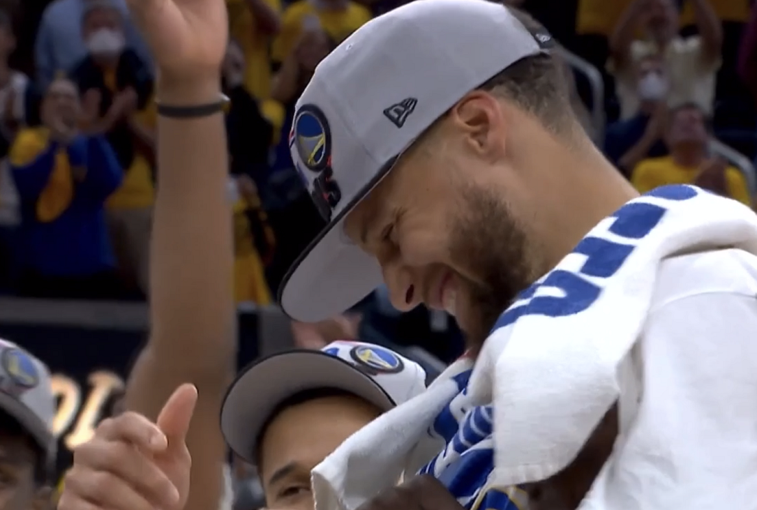 勇士晋级总决赛!拉科布+全员庆祝,东77获安慰,颁奖时2暖心细节休闲区蓝鸢梦想 - Www.slyday.coM 勇士晋级总决赛!拉科布+全员庆祝,东77获安慰,颁奖时2暖心细节休闲区蓝鸢梦想 - Www.slyday.coM