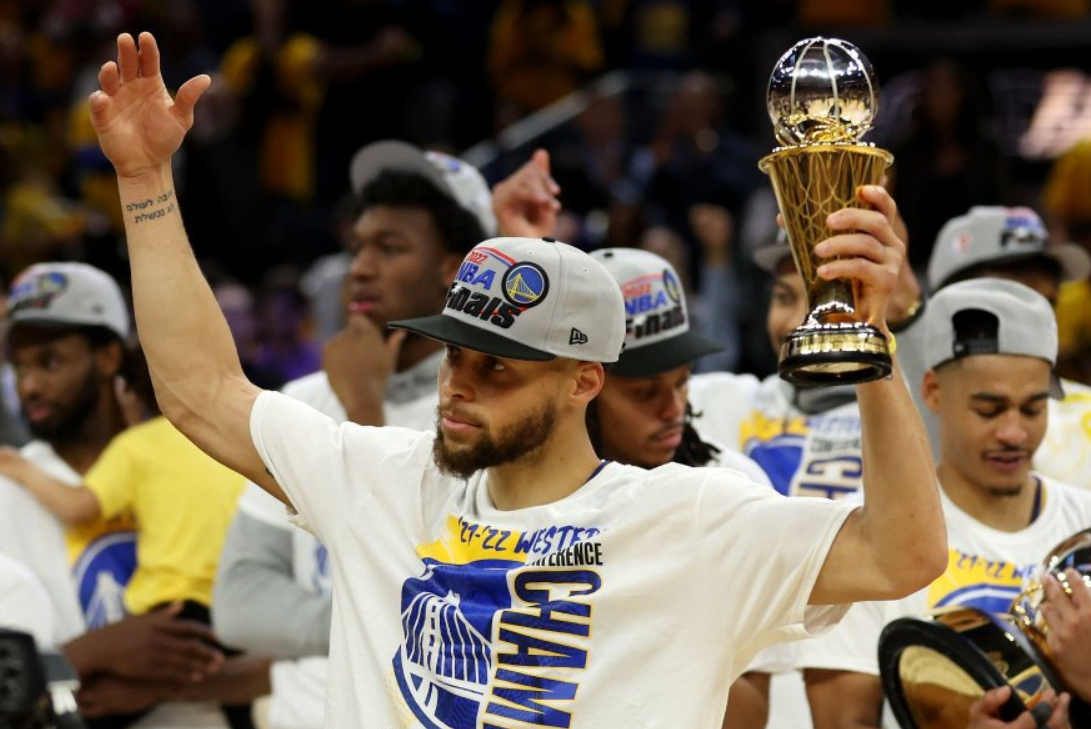 库里西决MVP！库里理智发声，克莱刷新纪录，总决赛赛程出炉休闲区蓝鸢梦想 - Www.slyday.coM