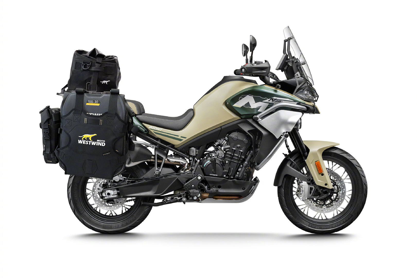 动力方面,新车继续配备799cc直列双缸水冷发动机,最大功率70千瓦,峰值