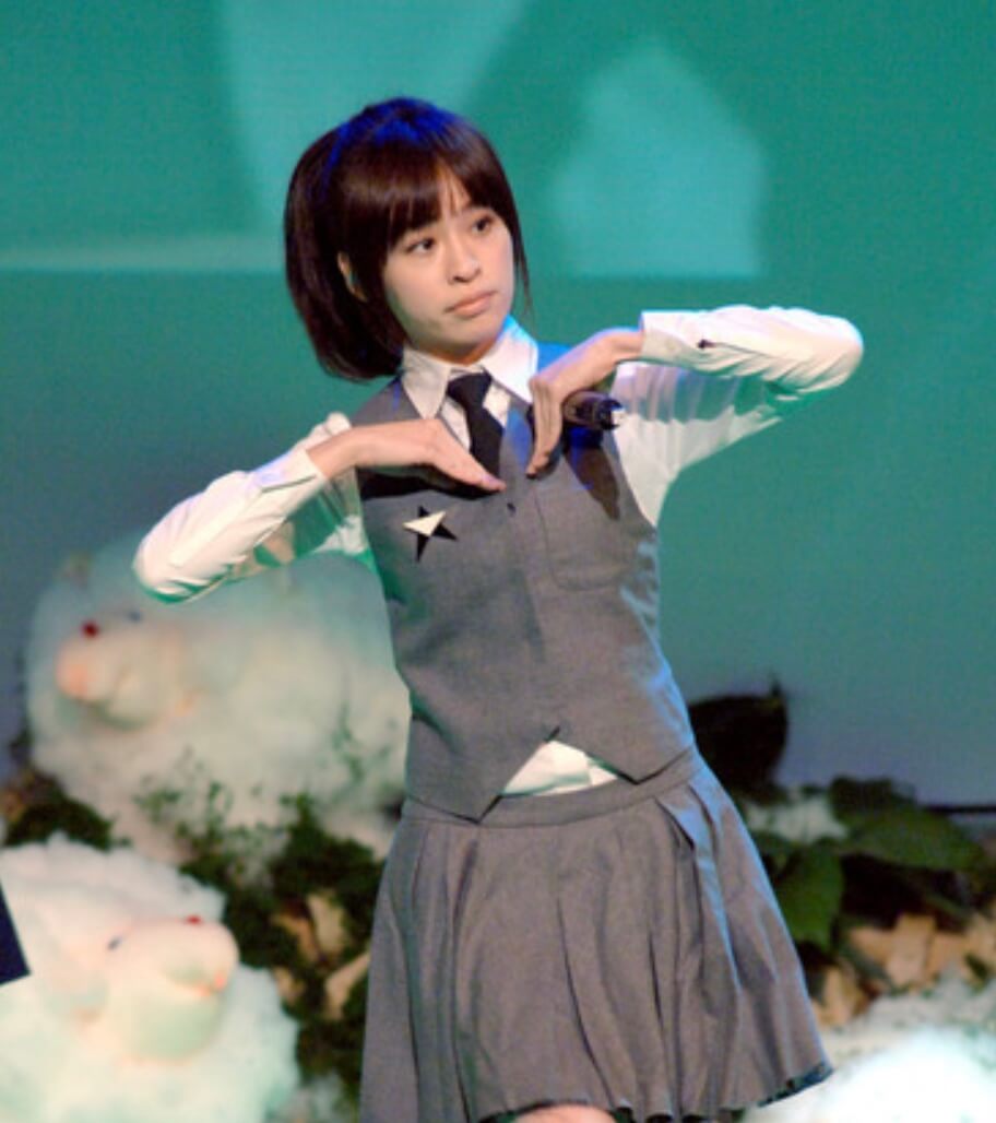 当年王心凌含泪跳《爱你》,送别好姐妹许玮伦,现场观众都哭了