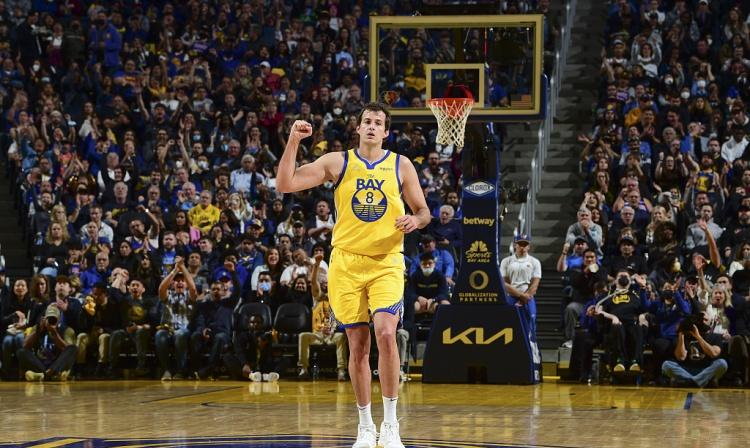 恭喜!勇士晋级总决赛,杜兰特又被嘲讽,维金斯成最大赢家休闲区蓝鸢梦想 - Www.slyday.coM 恭喜!勇士晋级总决赛,杜兰特又被嘲讽,维金斯成最大赢家休闲区蓝鸢梦想 - Www.slyday.coM