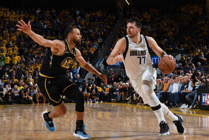 今日NBA:勇士8年6进总决追平公牛,库里西决MVP&一成就比肩乔丹休闲区蓝鸢梦想 - Www.slyday.coM 今日NBA:勇士8年6进总决追平公牛,库里西决MVP&一成就比肩乔丹休闲区蓝鸢梦想 - Www.slyday.coM