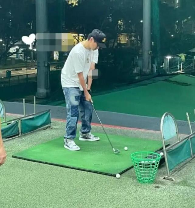 金莎杭州确诊新冠,工作人员证实:已转运到酒店进行治疗休闲区蓝鸢梦想 - Www.slyday.coM 金莎杭州确诊新冠,工作人员证实:已转运到酒店进行治疗休闲区蓝鸢梦想 - Www.slyday.coM