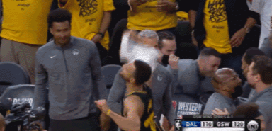 赚翻了!勇士故意输G4一举两得,库里西决MVP,三场多拿5800万休闲区蓝鸢梦想 - Www.slyday.coM 赚翻了!勇士故意输G4一举两得,库里西决MVP,三场多拿5800万休闲区蓝鸢梦想 - Www.slyday.coM