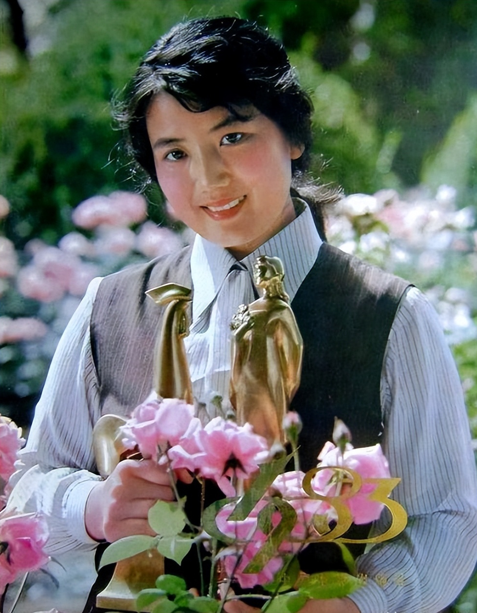 李秀明:凭《春苗》成名,当红时隐退经商,活出同样精彩|春苗|李秀明|许