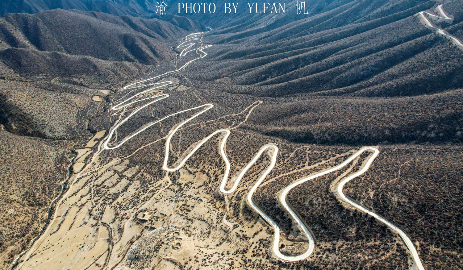 东坝99道拐中国最险峻的盘山公路比怒江72道拐还要险十倍