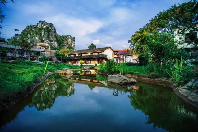 一村一景广西陆川县田龙村山水画卷渐次开