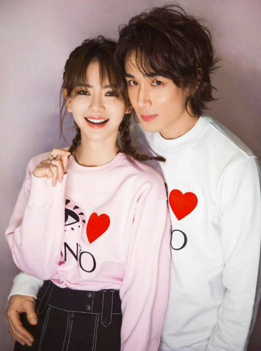 李承铉宣布戚薇怀二胎喜讯 晒全家背影照画面有爱休闲区蓝鸢梦想 - Www.slyday.coM