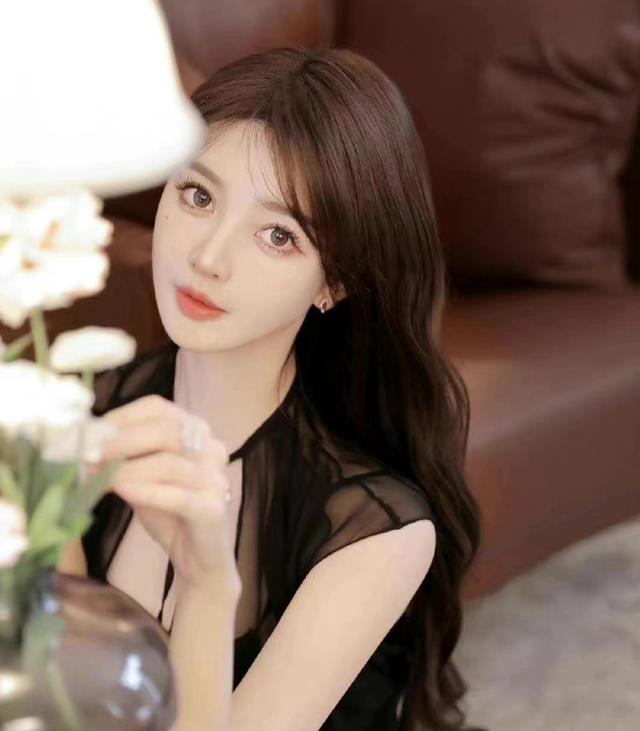 叶珂黄晓明关系现状 叶珂事业形象影响原因分析