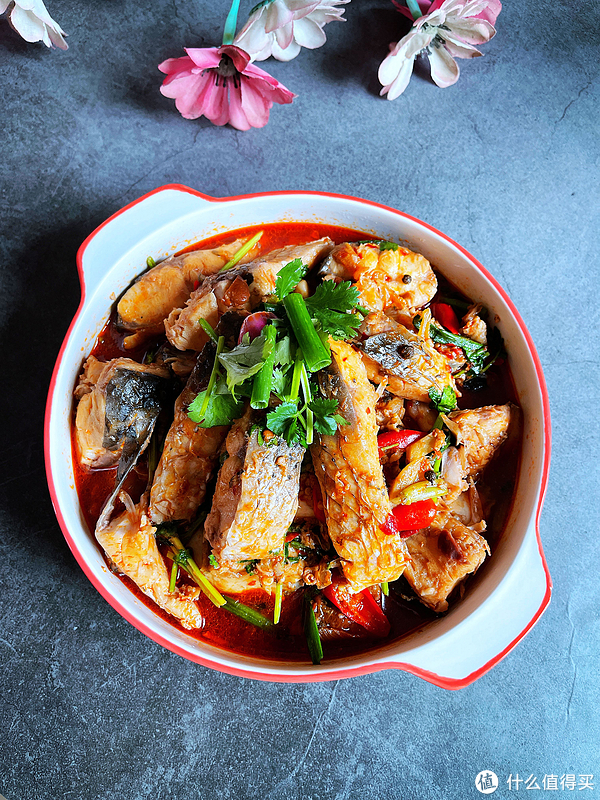 厨娘教你炖草鱼的家常做法加一种调味料鲜嫩无腥味好吃不腻