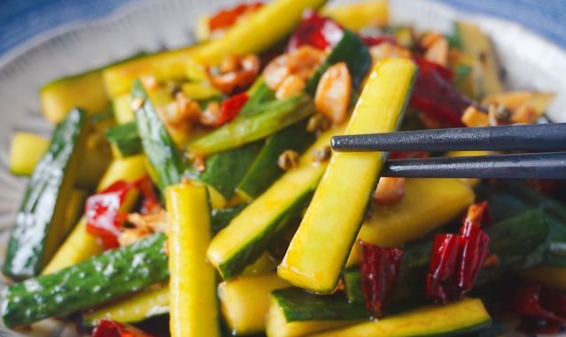 腌黄瓜做法酸甜开胃脆爽好吃