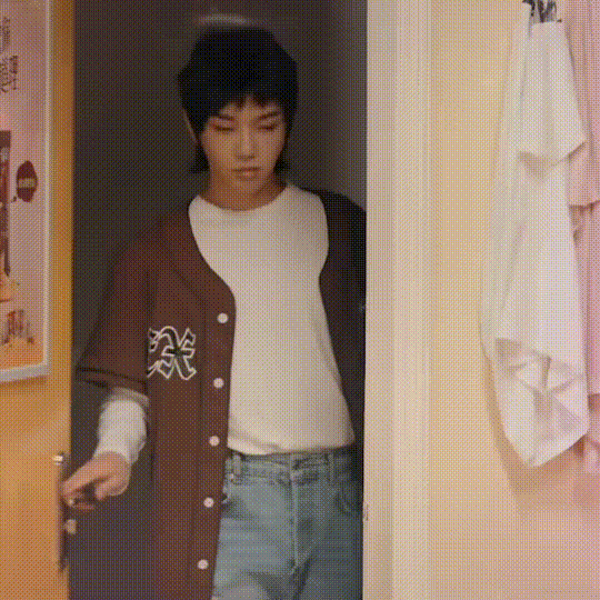 救命！关于我爱豆也被潘周聃出场洗脑这件事我真的会笑不活了好吗……休闲区蓝鸢梦想 - Www.slyday.coM