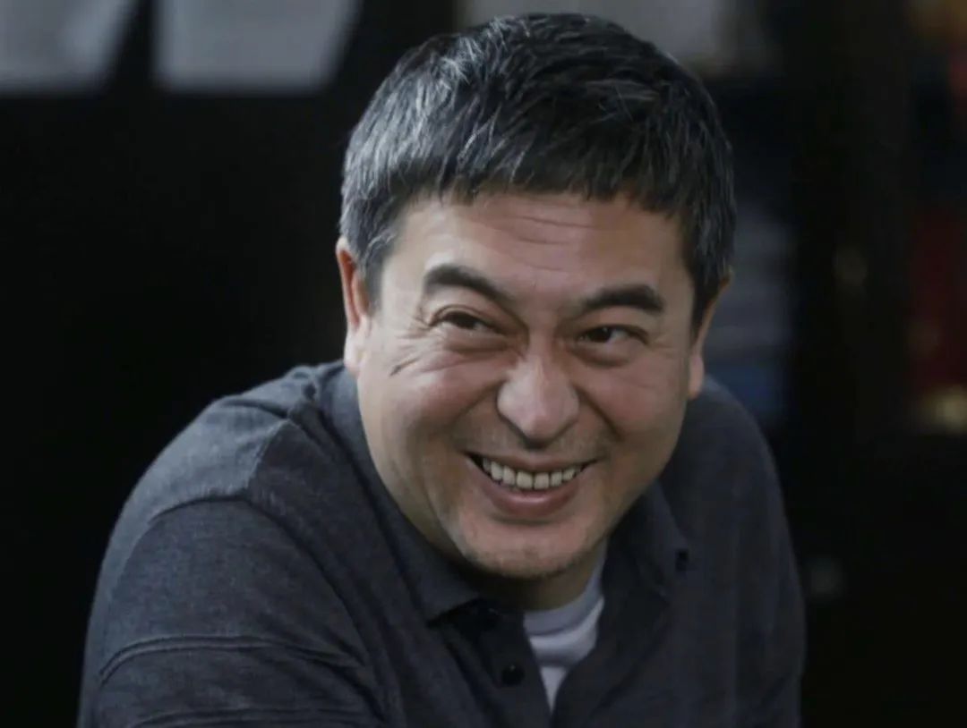 16位内地中老年男星现状,走路直不起腰,头发花白,秃头发福__财经头条