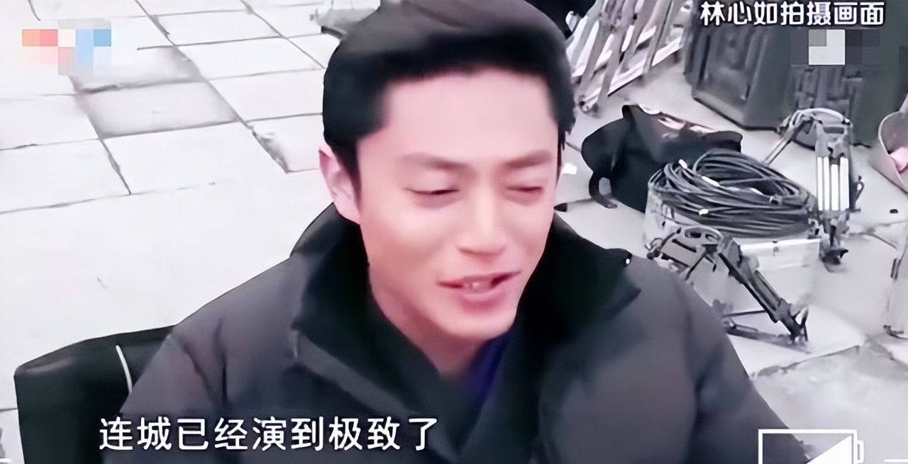 林心如牵女儿外出逛街!5岁小海豚太像妈,爸爸走太快母女跟不上休闲区蓝鸢梦想 - Www.slyday.coM