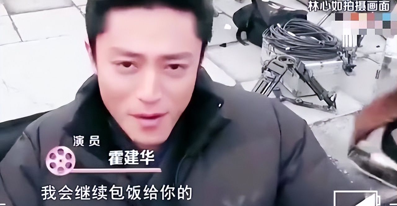 林心如牵女儿外出逛街!5岁小海豚太像妈,爸爸走太快母女跟不上休闲区蓝鸢梦想 - Www.slyday.coM