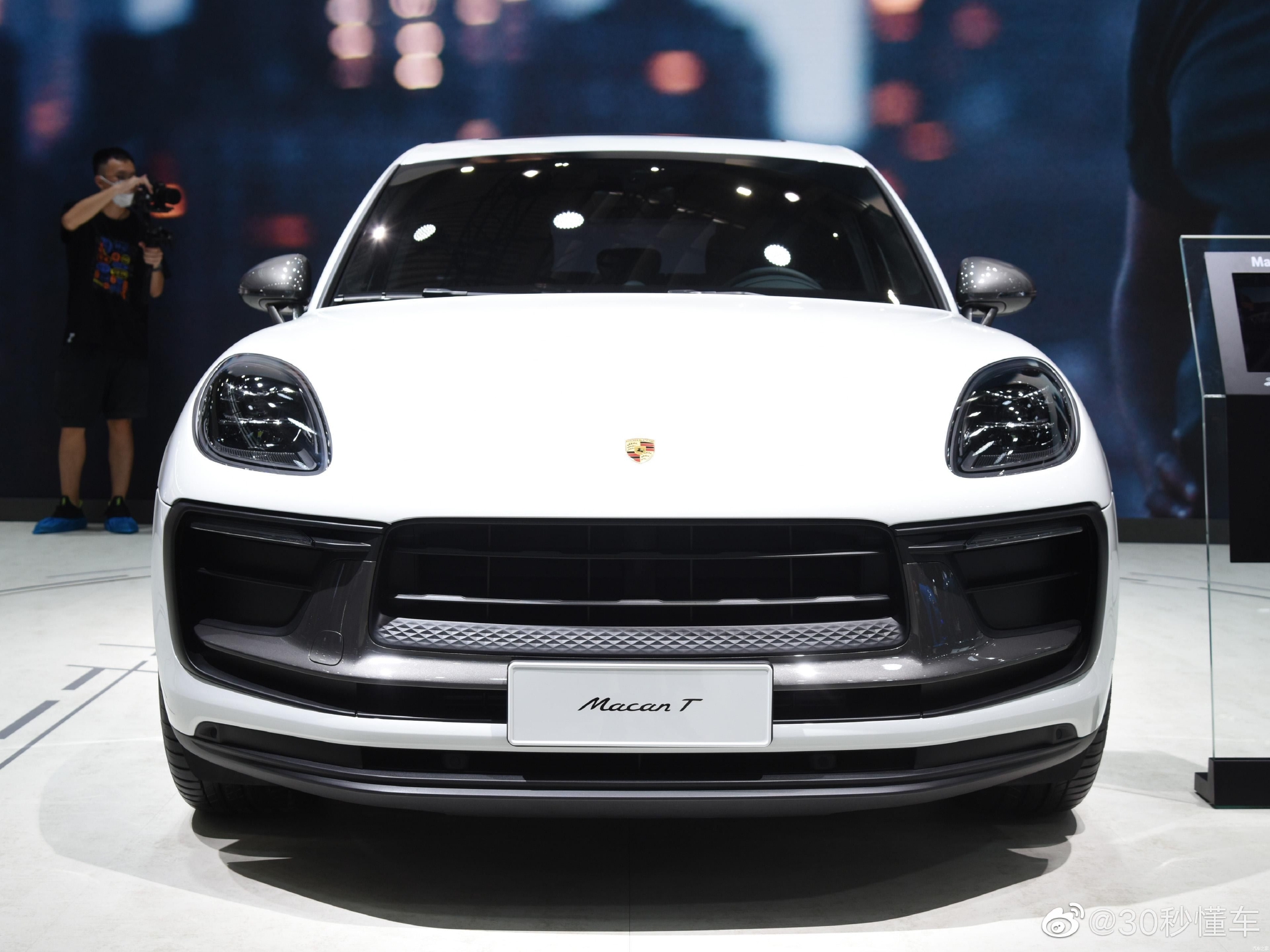日前保时捷macant实车曝光售623万元