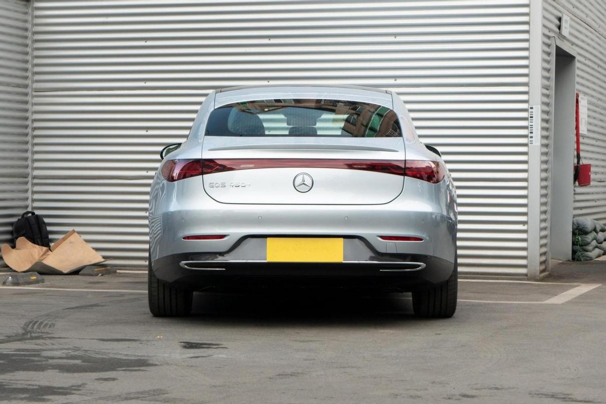 百万纯电动奔驰不敌新势力？奔驰EQS现身说法，每月养车花多少钱休闲区蓝鸢梦想 - Www.slyday.coM