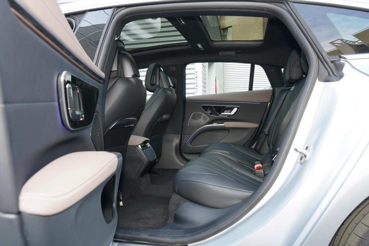 百万纯电动奔驰不敌新势力？奔驰EQS现身说法，每月养车花多少钱休闲区蓝鸢梦想 - Www.slyday.coM