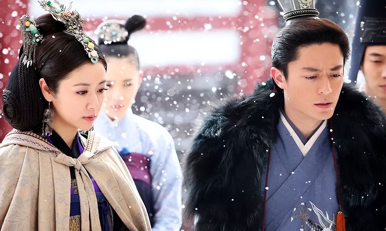 林心如牵女儿外出逛街!5岁小海豚太像妈,爸爸走太快母女跟不上休闲区蓝鸢梦想 - Www.slyday.coM