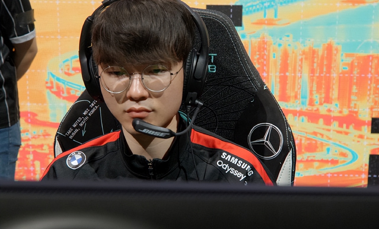 T1大战G2,队名数字已经占据优势?RNG赛后采访一致看好T1!休闲区蓝鸢梦想 - Www.slyday.coM T1大战G2,队名数字已经占据优势?RNG赛后采访一致看好T1!休闲区蓝鸢梦想 - Www.slyday.coM