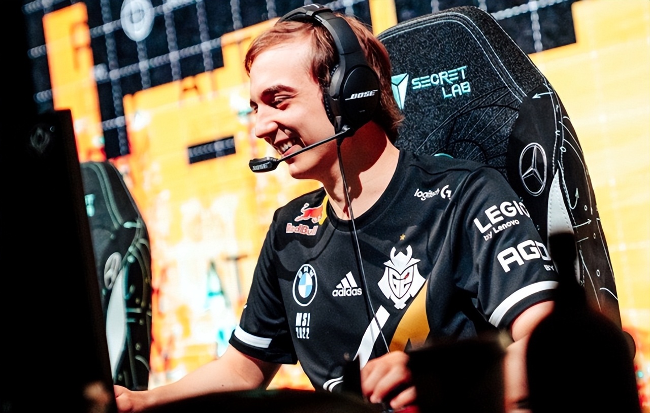 T1大战G2,队名数字已经占据优势?RNG赛后采访一致看好T1!休闲区蓝鸢梦想 - Www.slyday.coM T1大战G2,队名数字已经占据优势?RNG赛后采访一致看好T1!休闲区蓝鸢梦想 - Www.slyday.coM