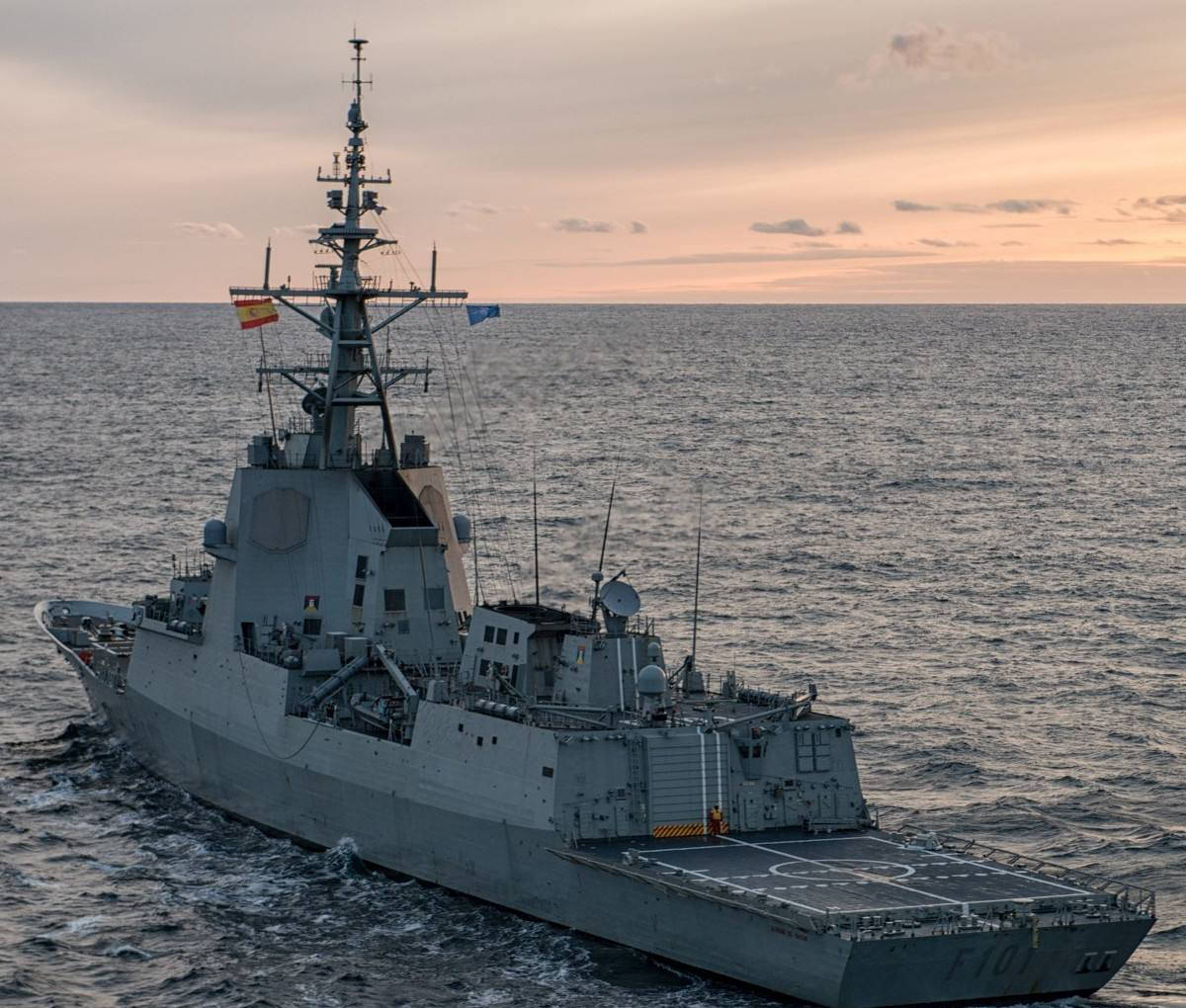 昔日无敌舰队的强国西班牙顶级护卫舰f100其实力有多强