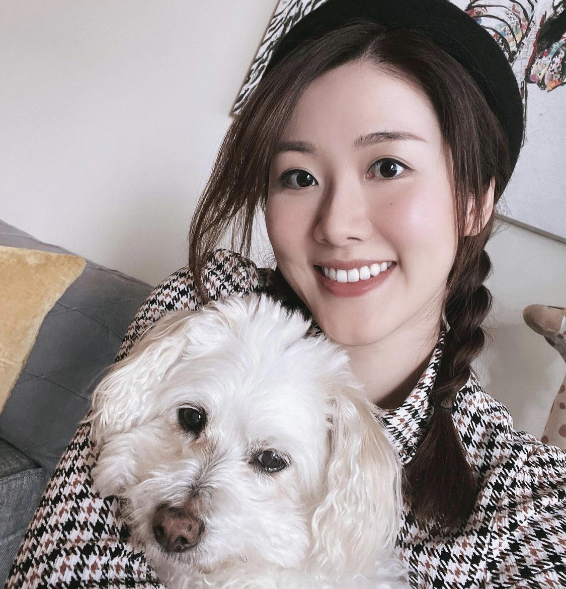 邓佩仪转行做歌手回加拿大开演唱会曾被批演技生硬