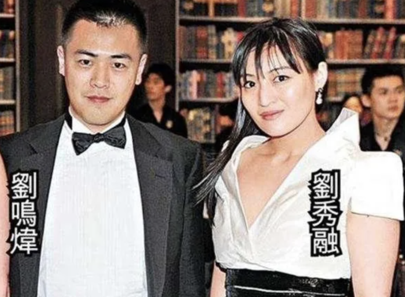 甘比晒为好友庆生照，14岁刘秀桦单手托腮出镜，亲手做蛋糕送寿星休闲区蓝鸢梦想 - Www.slyday.coM