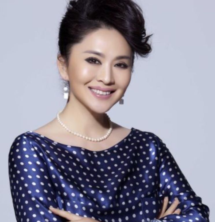 田歌与田岷:有一种亲情叫陪伴,姐妹俩约定不婚不育陪母亲__财经头条