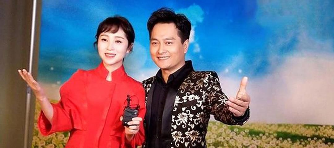 云飞落魄回乡遇伯乐刚成名就离婚如今娶古典女神