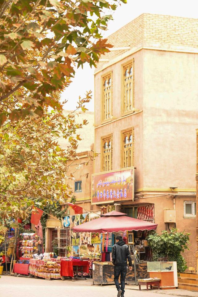 为什么说“不到喀什，不算到新疆”？来这儿也许你就能找到答案！休闲区蓝鸢梦想 - Www.slyday.coM