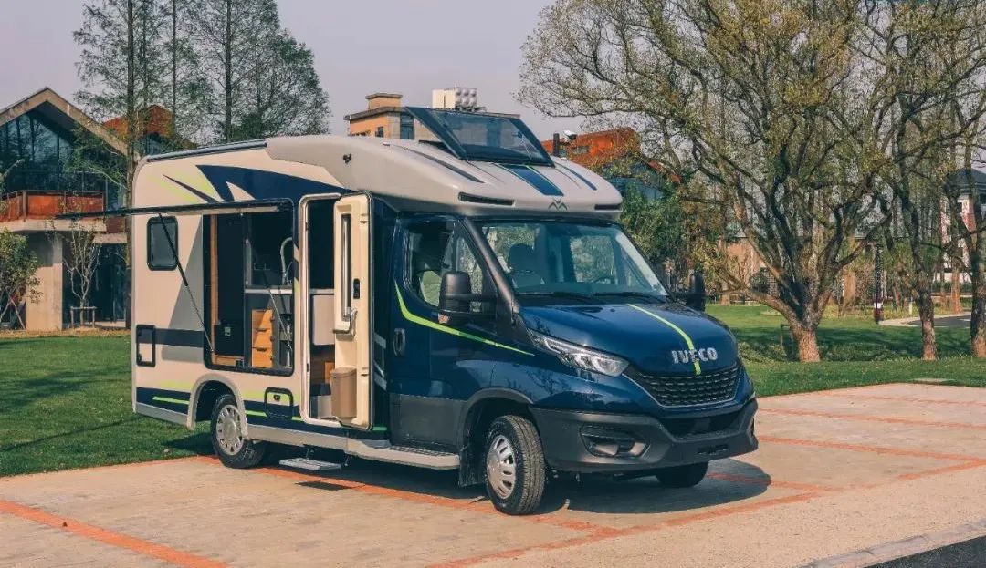 戴德进口urv高配版新颖车身开放式设计再引潮流