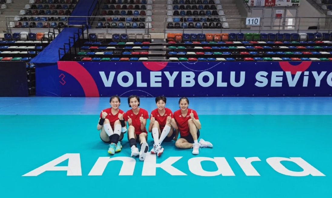 中国女排土耳其训练照曝光！国少F4再度携手作战，袁心玥回忆杀休闲区蓝鸢梦想 - Www.slyday.coM