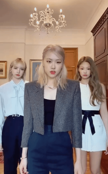 jennie,lisa,rose三人同框跳舞真的好有默契