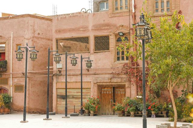 为什么说“不到喀什，不算到新疆”？来这儿也许你就能找到答案！休闲区蓝鸢梦想 - Www.slyday.coM