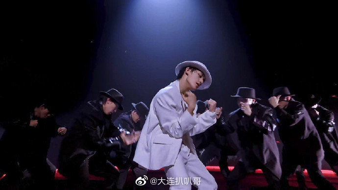 舞台王者丁程鑫