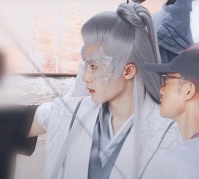 《长相思》檀健次相柳路透,面具唇妆好魅惑,眼神太有感觉了!休闲区蓝鸢梦想 - Www.slyday.coM